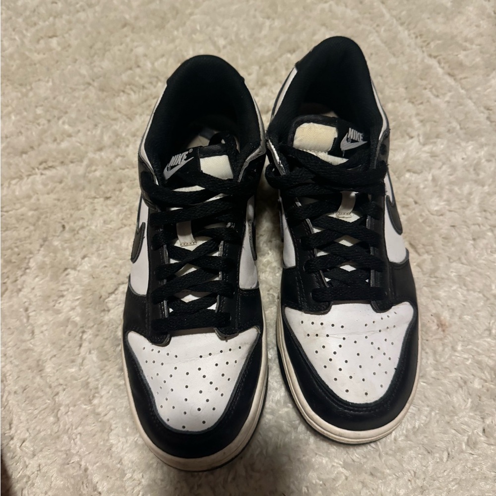 Nike Women’s Panda Dunks